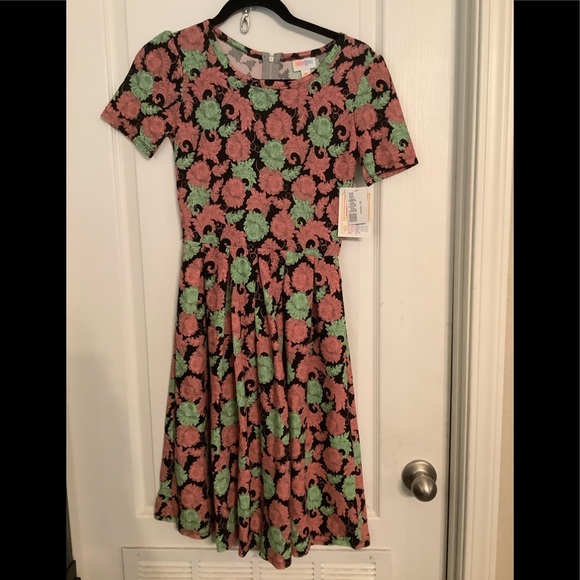 NWT Lularoe Amelia XS - Picture 1 of 1